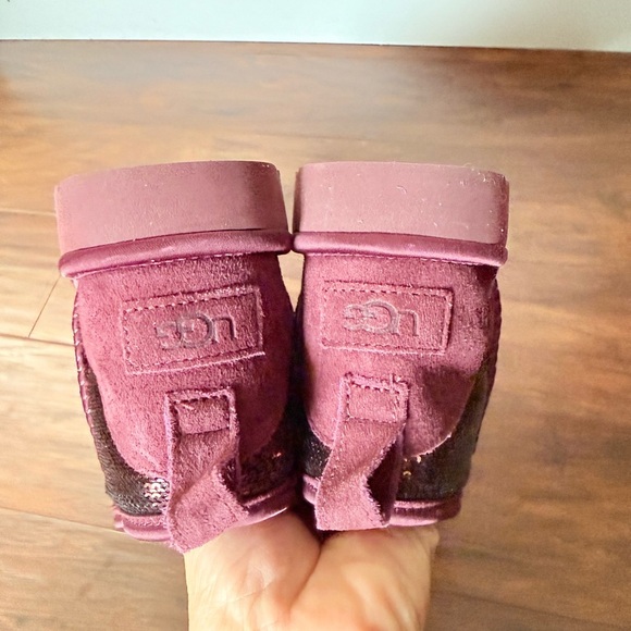 NWOT UGG Classic Ultra Mini Mirror Ball Burgundy Sequin Boots-Size 7 - Picture 9 of 13